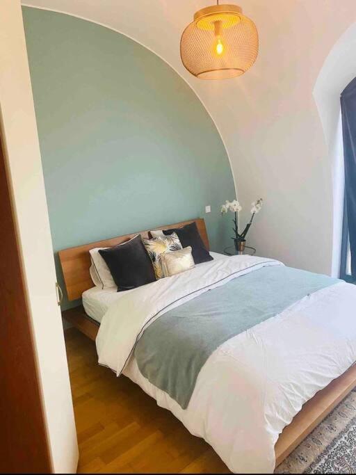 Penthouse In Center With Terrace And Parking-51 Luxemburg